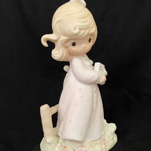 Precious Moments The Voice of Spring Porcelain Figurine - Picture 2 of 6